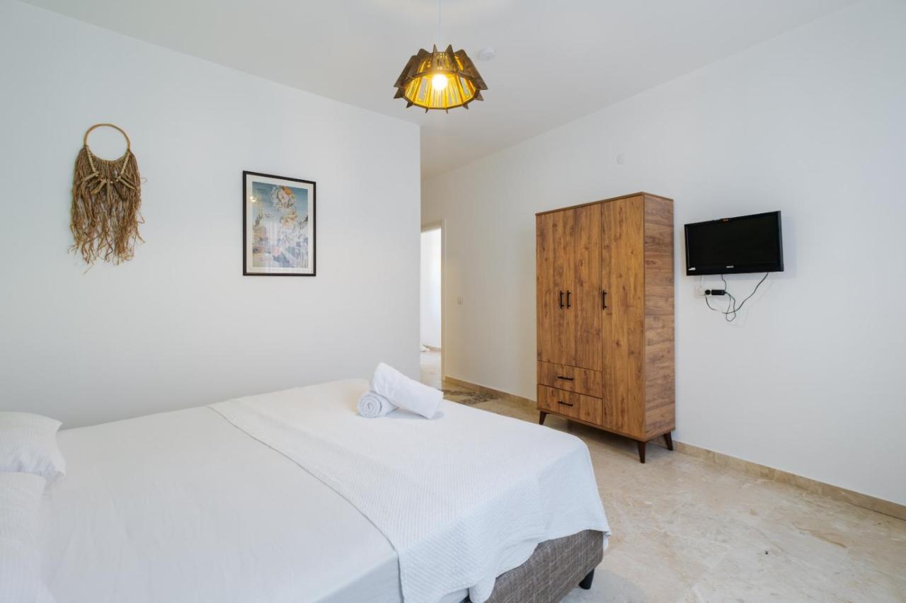Bed and Breakfast Mel Town à Antalya Extérieur photo