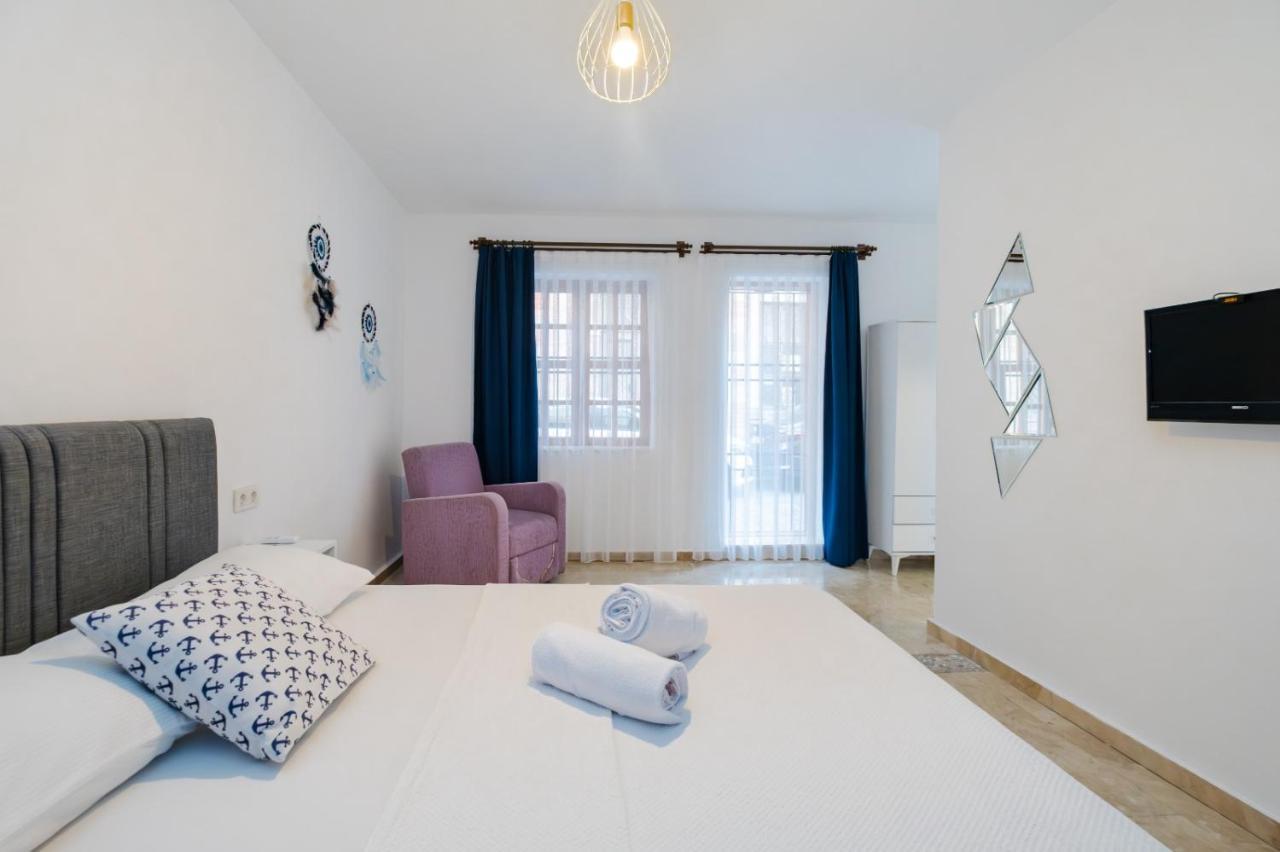 Bed and Breakfast Mel Town à Antalya Extérieur photo